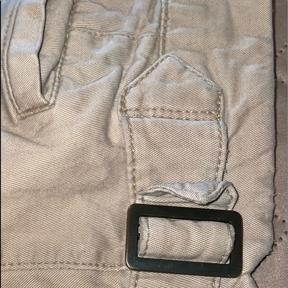 Favorite style womens American Eagle shorts size 10 - Picture 8 of 10